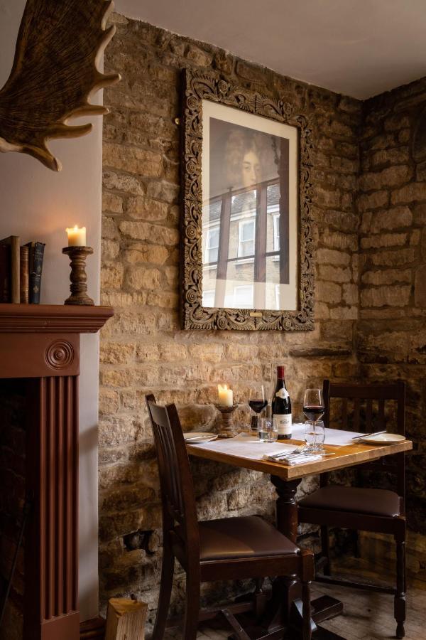 Hotel The Bull And Swan 4*
