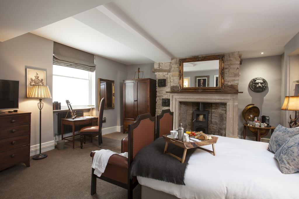 Hotel The Bull And Swan 4*
